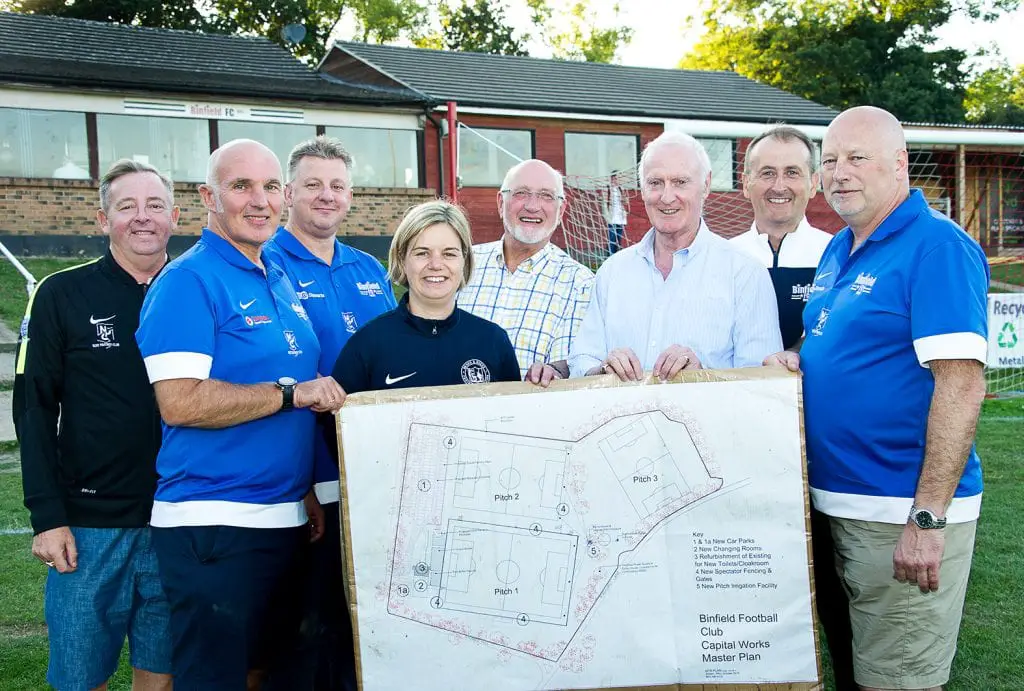 Binfield FC’s approved plans – left to right, Rob Challis, Binfield FC Football Secretary, Bob Bacon, Binfield FC Chairman, Graham Taylor, Binfield FC Treasurer, Liz Pill, Berks & Bucks FA, Ian Leake, Binfield Parish Council, Iain McCracken, Bracknell Forest Borough Council, Roger Herridge, Binfield FC 1st Team Manager, Glenn Duggleby, Binfield FC Project Director. Photo: Colin Byers.