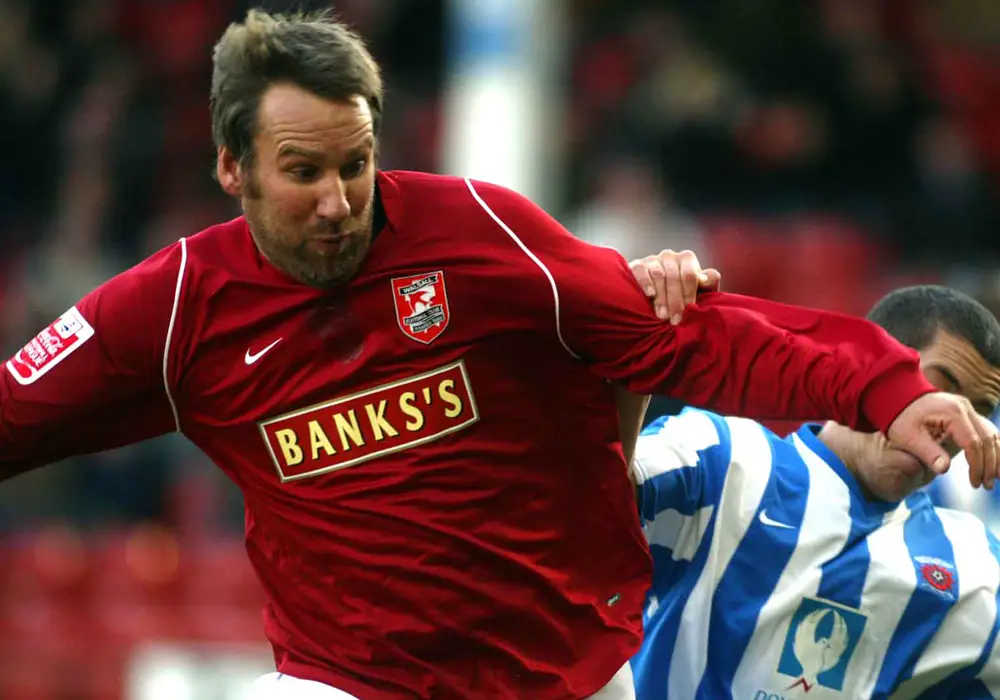 Paul Merson playing for Walsall. Photo: Birmingham Mail.