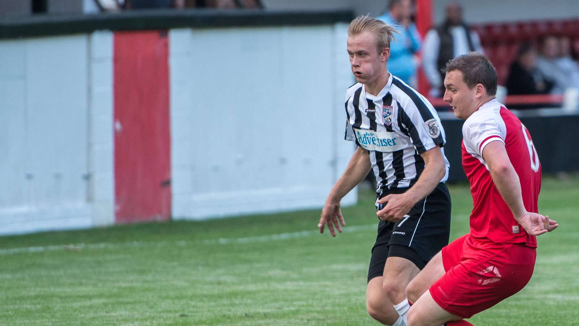 Sam Barratt in action for Maidenhead United against Bracknell Town. Photo: Connor Sharod-Southam.
