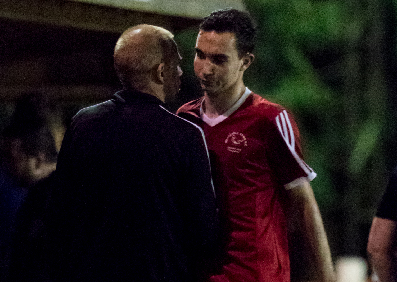 Bracknell Town's Ben Poynter. Photo: Neil Graham.