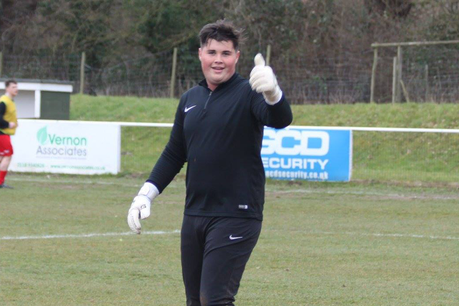 Binfield youth goalkeeper Liam Vaughan. Photo: Richard Milam.