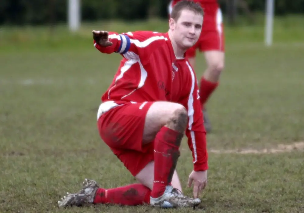 Neil Baker playing for Bracknell Town.