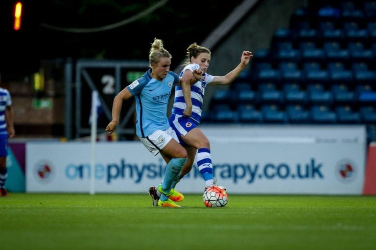 Reading FC Women take on Manchester City Women. Photo: Neil Graham.