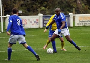 Marcus Richardson for Highmoor-IBIS, wearing gloves. Photo: Mark Pugh.