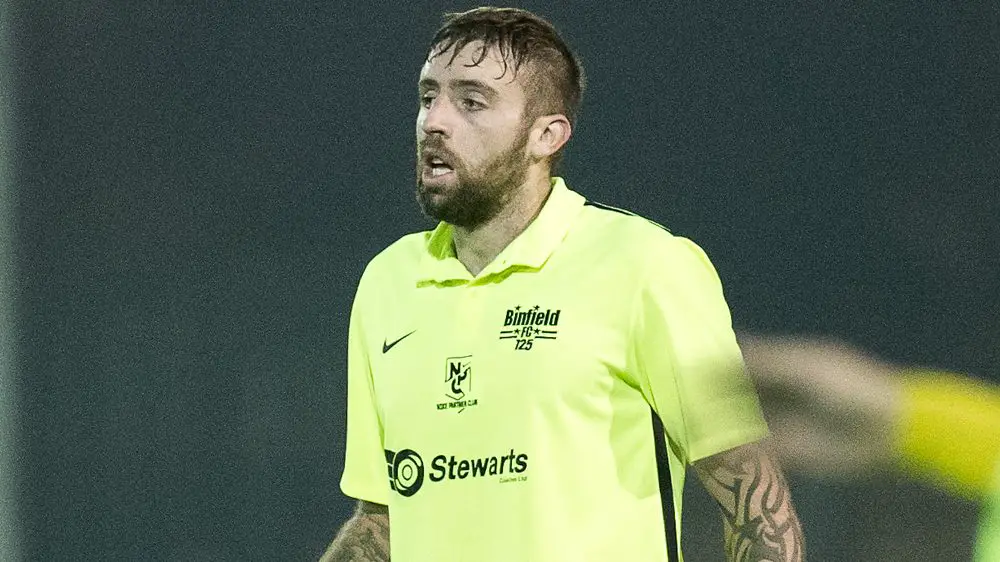 Binfield FC defender Gary Smith. Photo: Colin Byers.