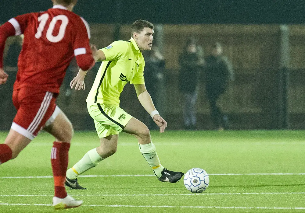 Binfield FC defender Lewis Leonetti. Photo: Colin Byers.