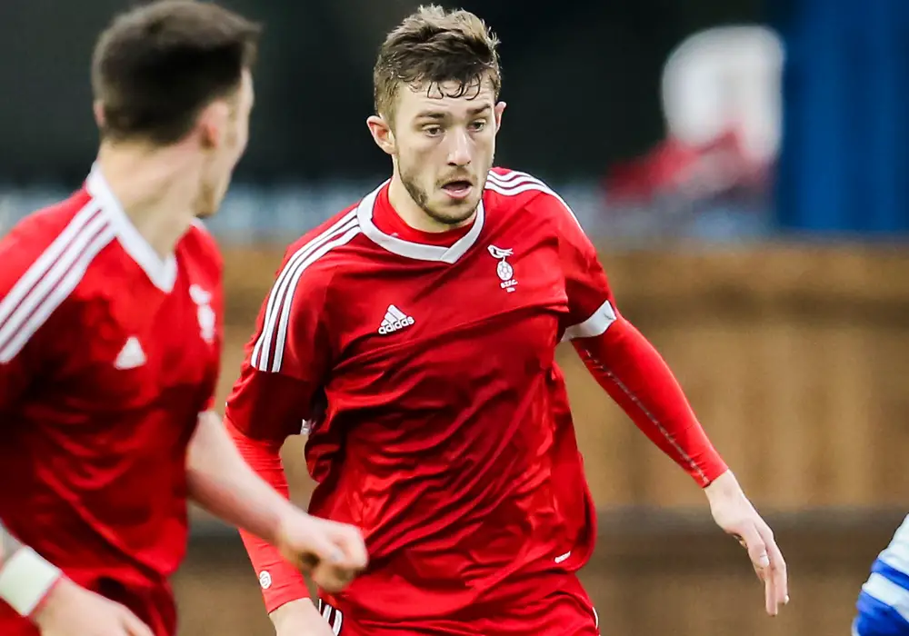 Bracknell Town FC's George Short. Photo: Neil Graham.