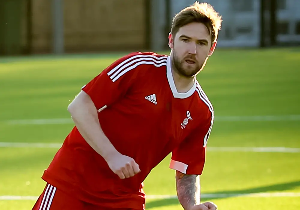 Bracknell Town FC's John Gray. Photo: Neil Graham.