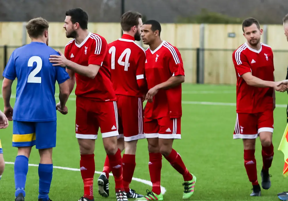 Bracknell Town vs Royal Wootton Bassett Town. Photo: Neil Graham.