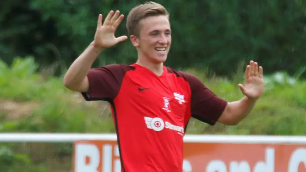 Binfield's Charley Tuttle. Photo: Ade Hone.