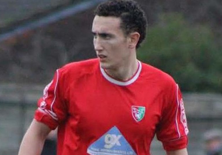 Adam Kirby playing for Chalfont St Peter. Photo: Ian Doorbar.