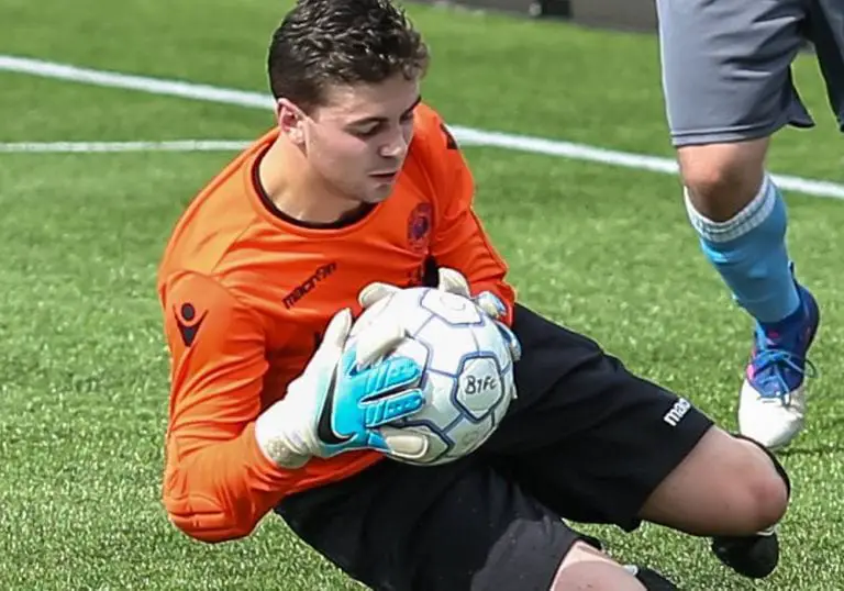 Woodley United goalkeeper Alex Reed. Photo: Neil Graham.q