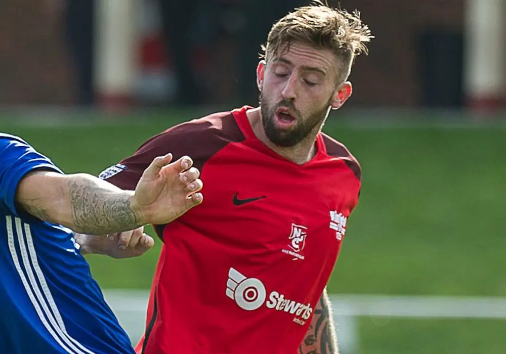 Binfield's Gary Smith. Photo: Colin Byers.