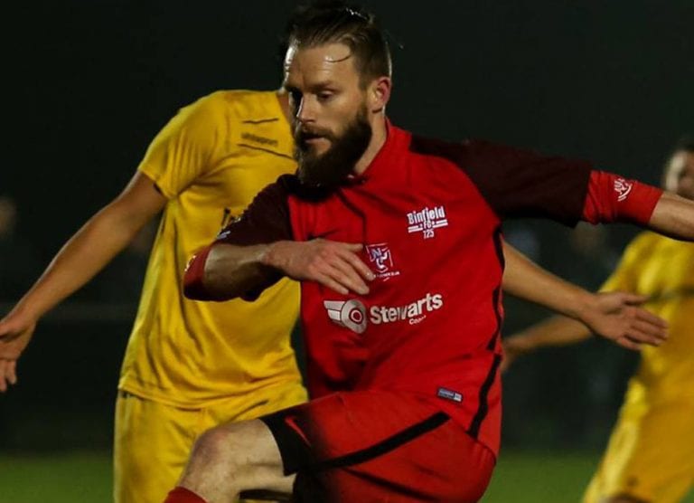 Binfield's Ian Davies. Photo: Neil Graham.