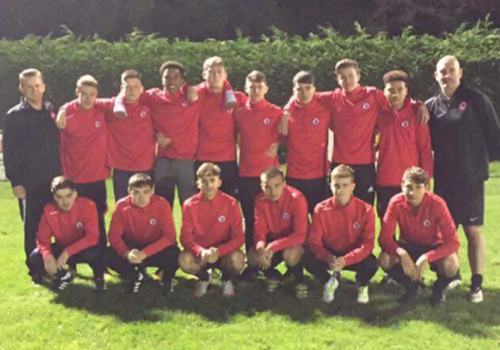 The 2017/18 Sandhurst Town Allied Counties Youth team.
