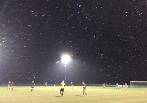 Holyport vs Wokingham Emmbrook FC. Photo via @wokingham_sumas