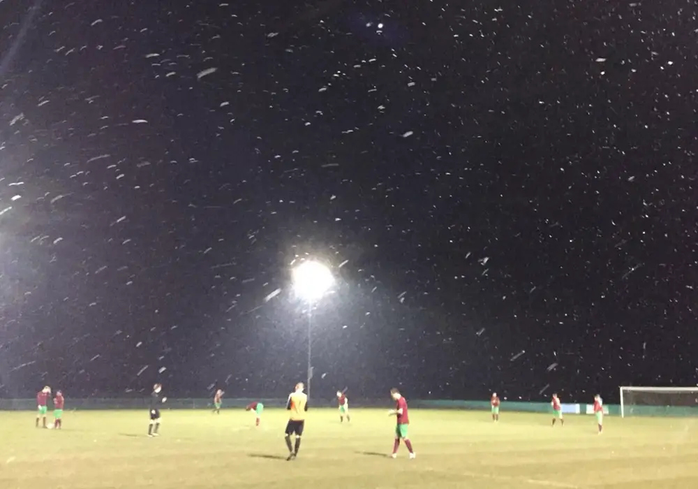 Holyport vs Wokingham Emmbrook FC. Photo via @wokingham_sumas