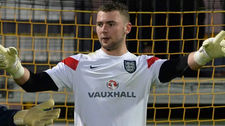 Grant Smith playing for England C. Photo: David Loveday.