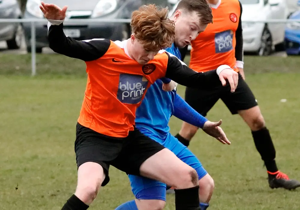 Wokingham and Emmbrook's Josh Harris. Photo: Graham Tabor.