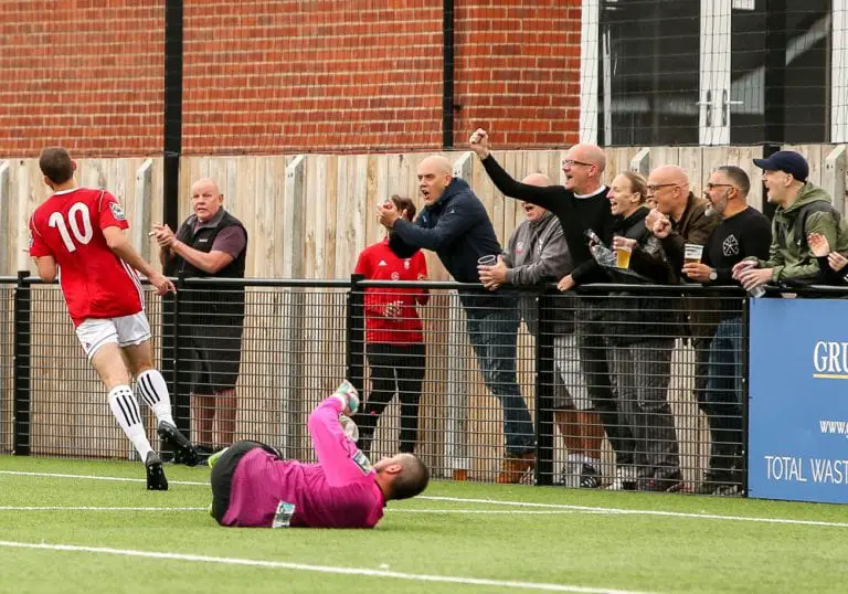 Liam Ferdinand delights the Bracknell Town crowd. Photo: Neil Graham.