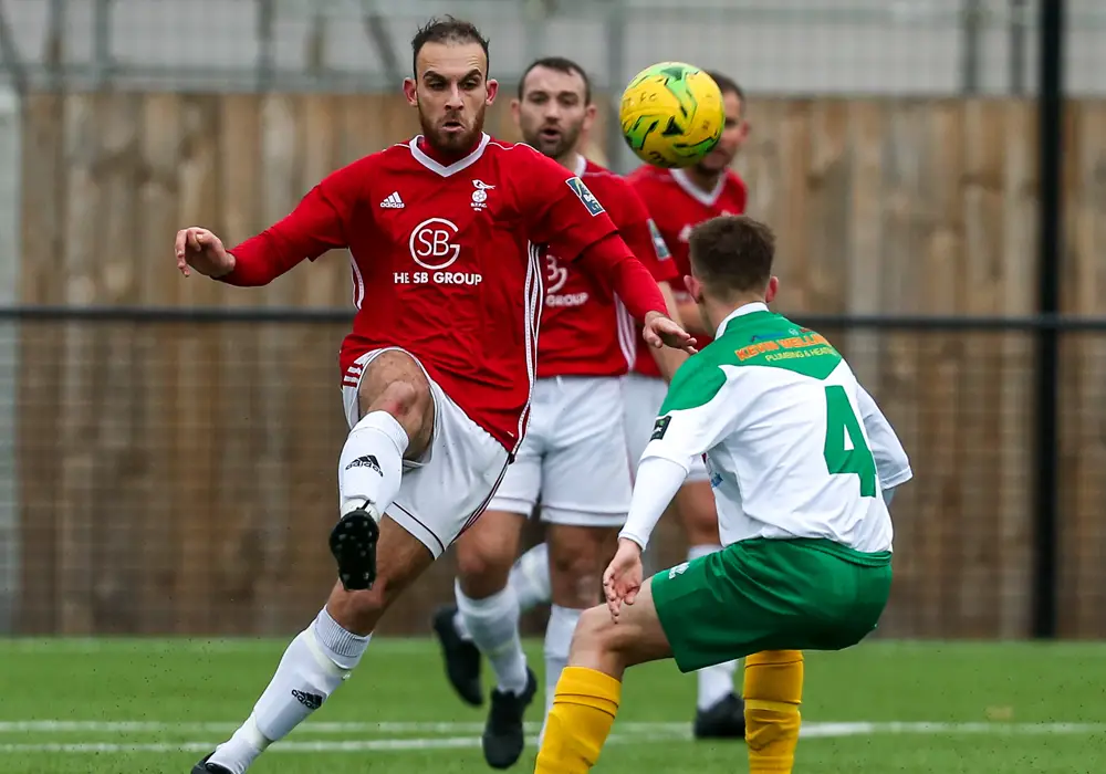 Liam Ferdinand playing for Bracknell Town against Bognor Regis Town. Photo: Neil Graham.