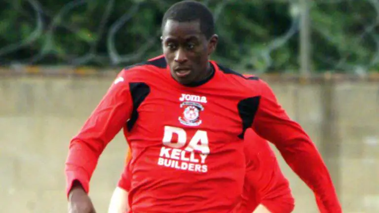 Mark Bartley playing for Reading Town. Photo: Peter Toft.