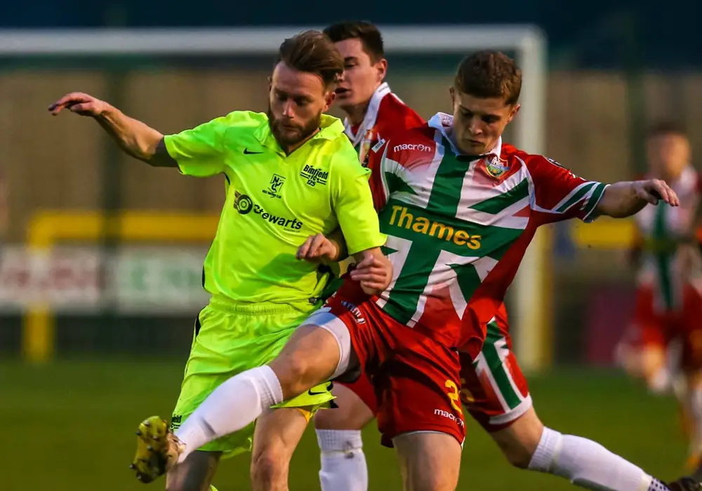 Windsor vs Binfield in the Hellenic League. Photo: Neil Graham.