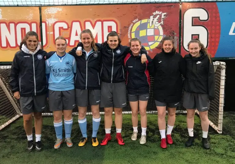 Woodley United Ladies at Goals Reading. Photo: @woodleyunitedlfc