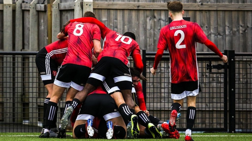 Bracknell Town celebrate