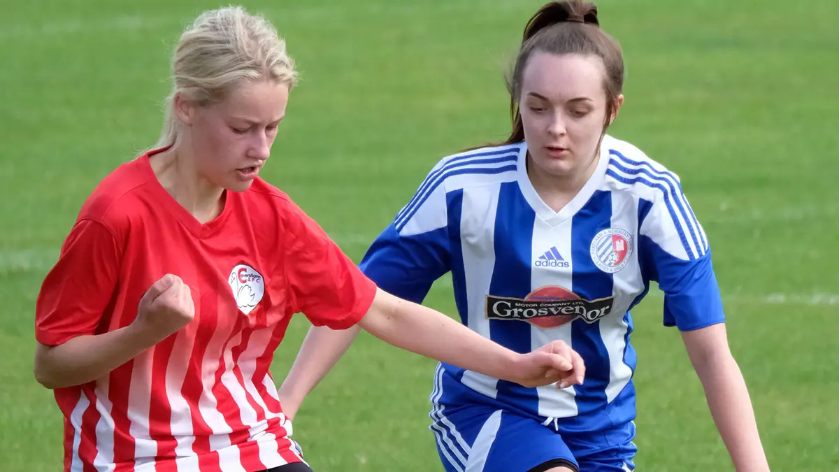 Caversham AFC Ladies vs Thatcham Flames. Photo: Andrew Batt.