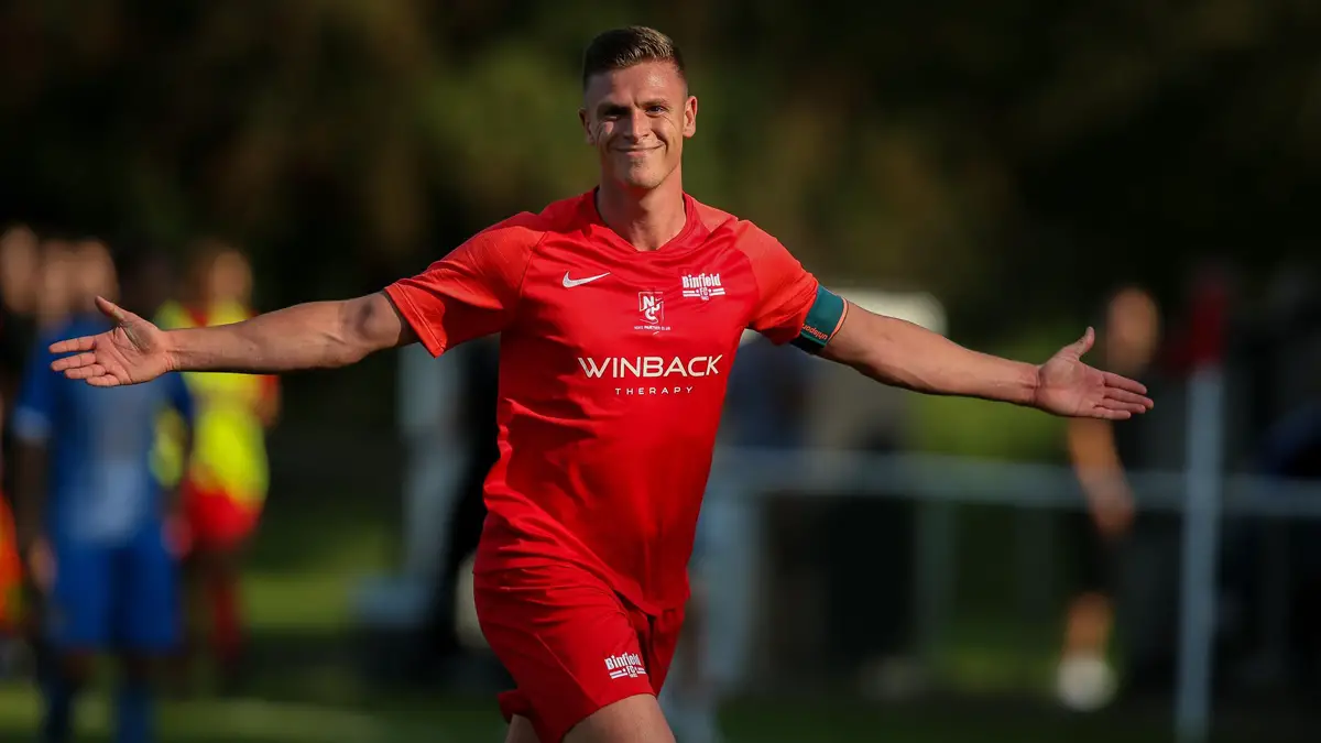 Sean Moore celebrates. Photo: Neil Graham / ngsportsphotography.com