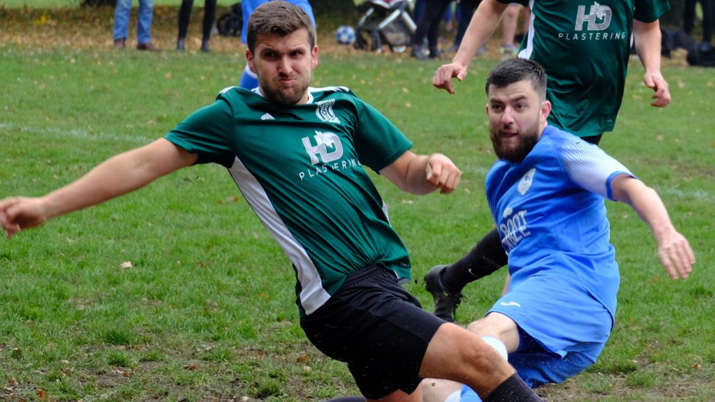 Crowthorne Inn vs Woodley Saints Kites