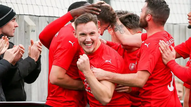 Joe Grant celebrates. Photo: Neil Graham / ngsportsphotography.com