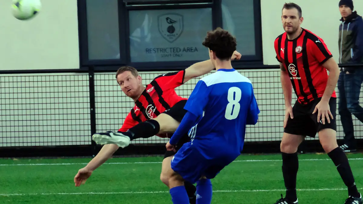 Sandhurst Town vs North Greenford United. Photo: Andrew Batt.