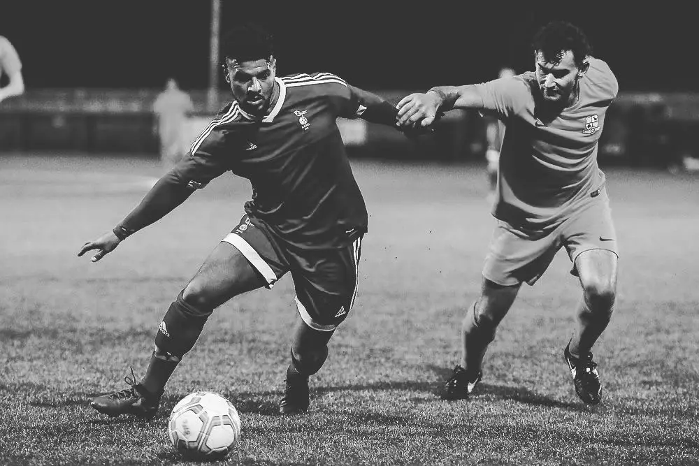 Bracknell Town vs Hartley Wintney. Photo: Neil Graham / ngsportsphotography.com