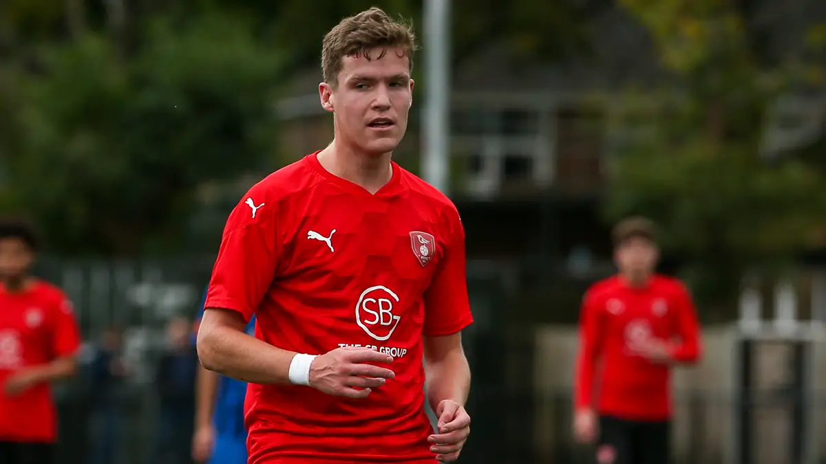 Midfielder Michael Atkinson. Photo: Neil Graham / ngsportsphotography.com