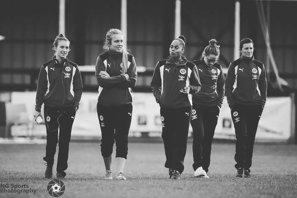 Reading FC Women pre match. Photo: Neil Graham / ngsportsphotography.com