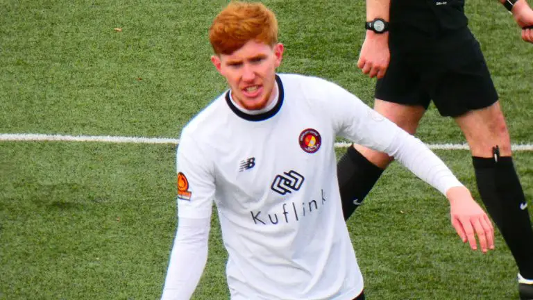 Alfie Egan in action for Ebbsfleet United. Photo: Ed Miller / Ebbsfleet United FC