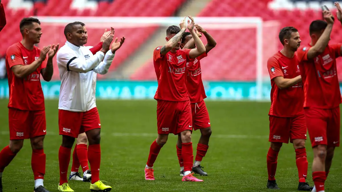 Binfield players applaud their supporters at Wembley. Photo: Neil Graham / ngsportsphotography.com
