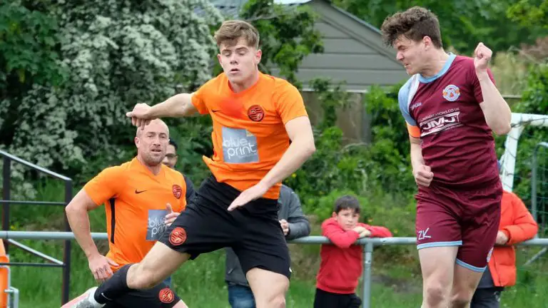 Brandon Curtis in action for Wokingham & Emmbrook. Photo: Andrew Batt.