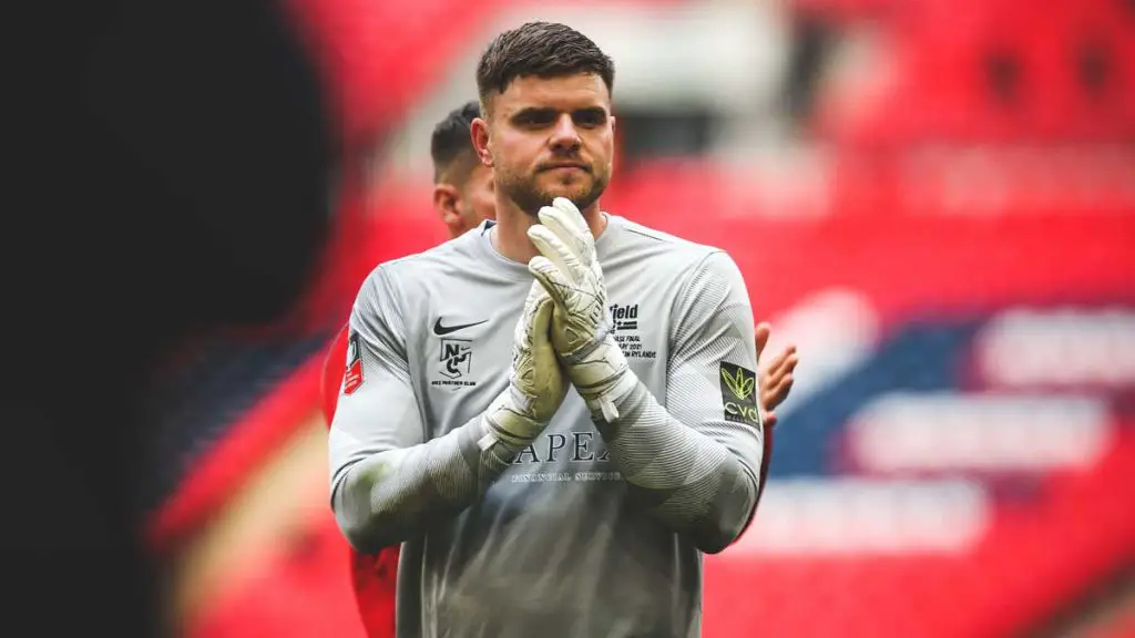 Chris Grace applauds the Binfield FC fans. Photo: Neil Graham / ngsportsphotography.com