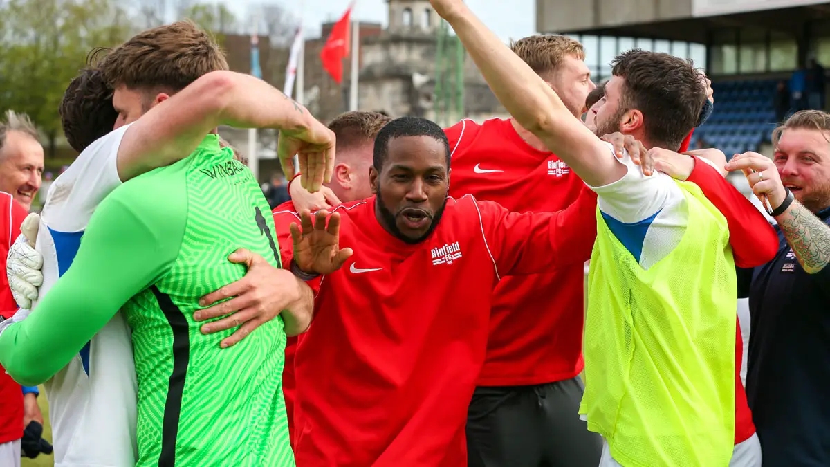 Jemel Johnson gets the party started. Photo: Neil Graham / ngsportsphotography.com