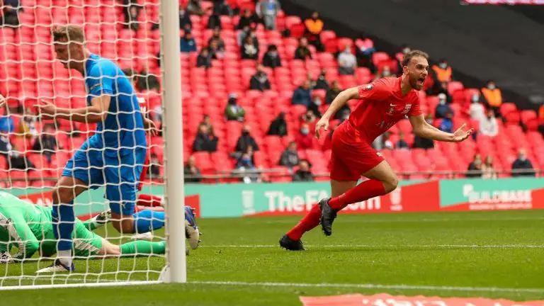 Liam Ferdinand scores at Wembley. Photo: Neil Graham / ngsportsphotography.com