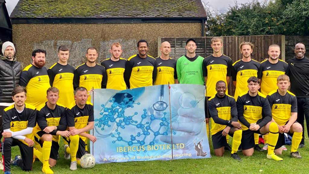 The Iver Heath squad. Photo supplied by EBFL.