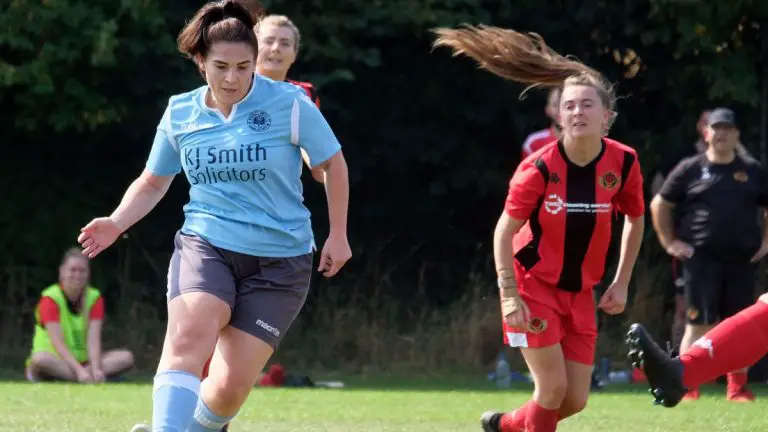 Sophie Measham, Woodley United Ladies. Photo: Andrew Batt / contentello.smugmug.com