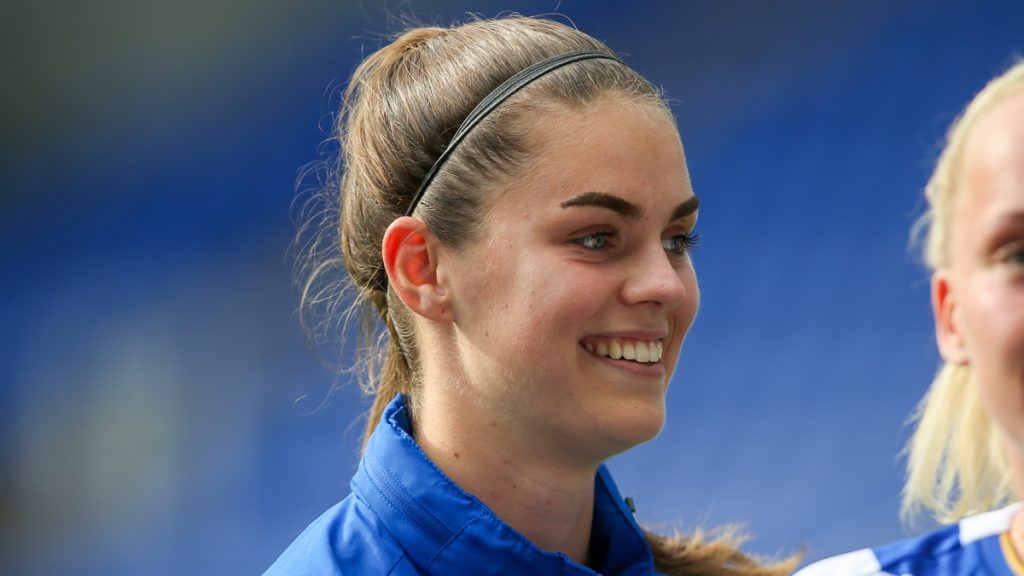 Reading striker, Emma Harries. Photo taken by Neil Graham