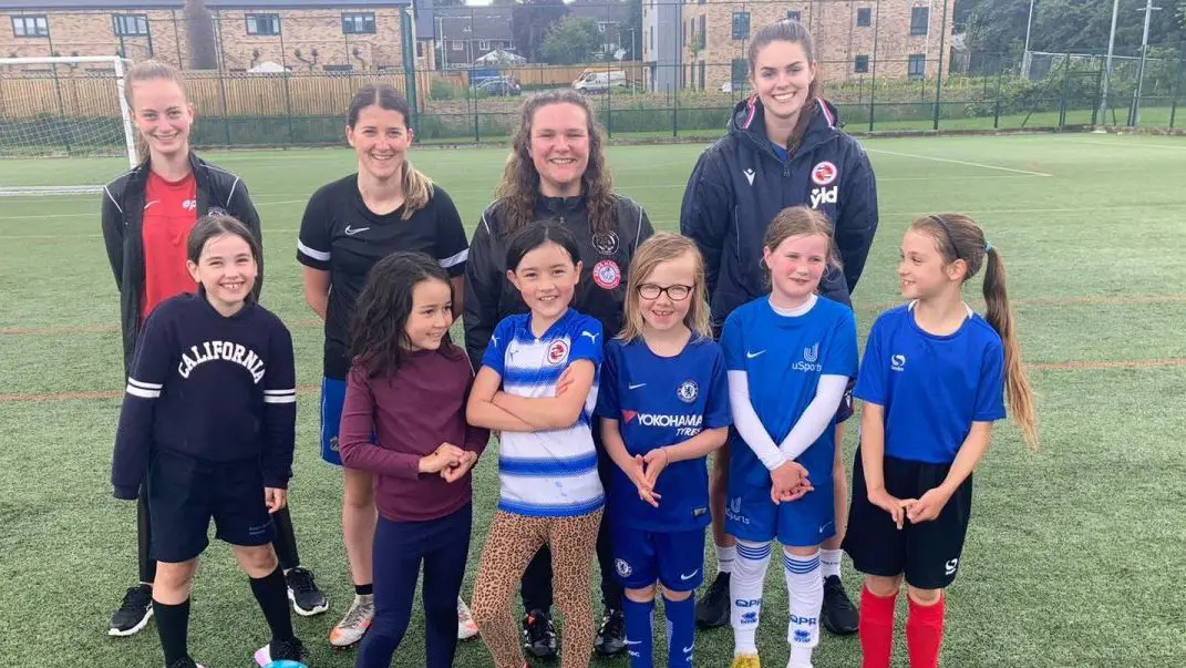 Emma Harries drops in on the Berks County Wildcats session. Photo: Abi Ticehurst