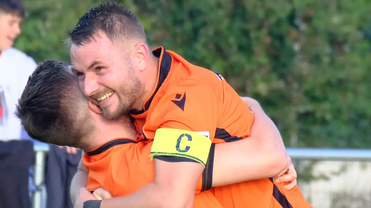 Wokingham & Emmbrook's Jake White. Photo: Andrew Batt.