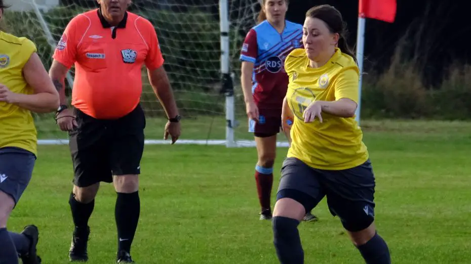 Beth Millican of Mortimer Ladies v Badshot Lea Ladies Photo: Andrew Batt.