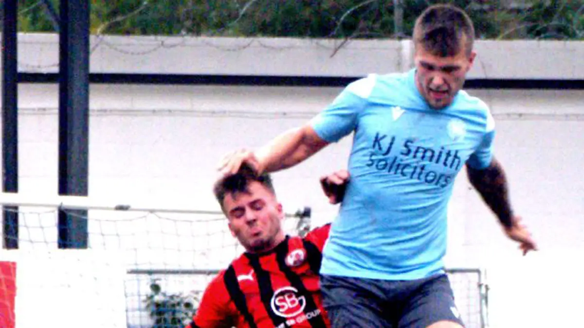 Woodley United's Ben Anderson. Photo: Peter Toft.